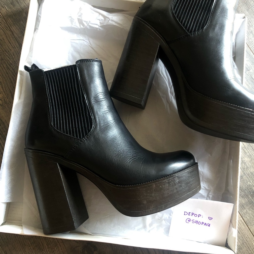 Steve Madden - Platform Geanna Boots